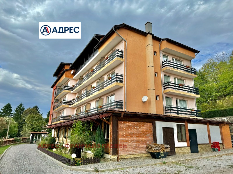 Продава ХОТЕЛ, област Враца, с. Типченица • 1100000 € / 2151413.00 лв. • 76001197 1