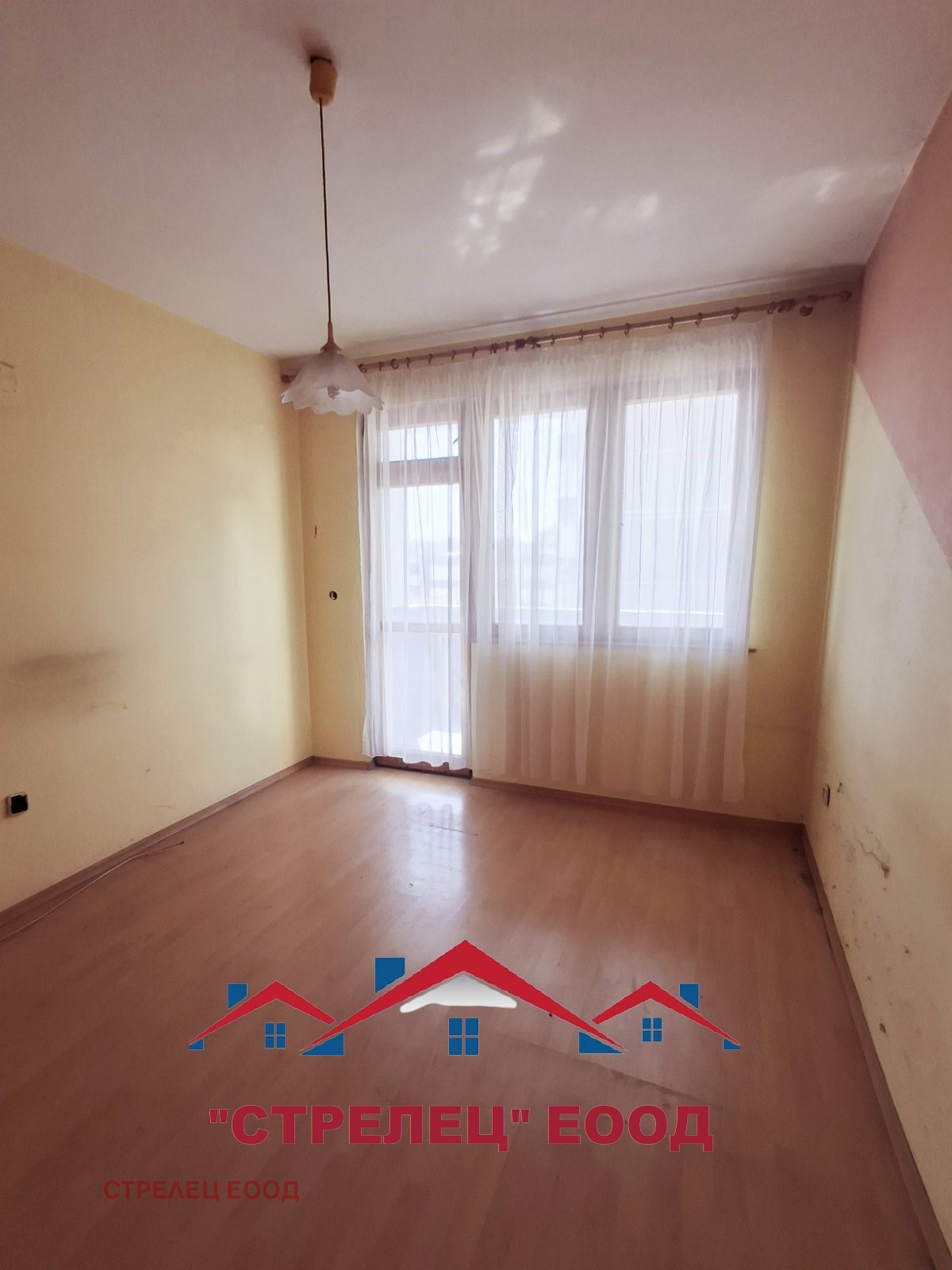 Продава 3-СТАЕН, гр. Добрич, Автогара, снимка 2 - Апартаменти - 54752405