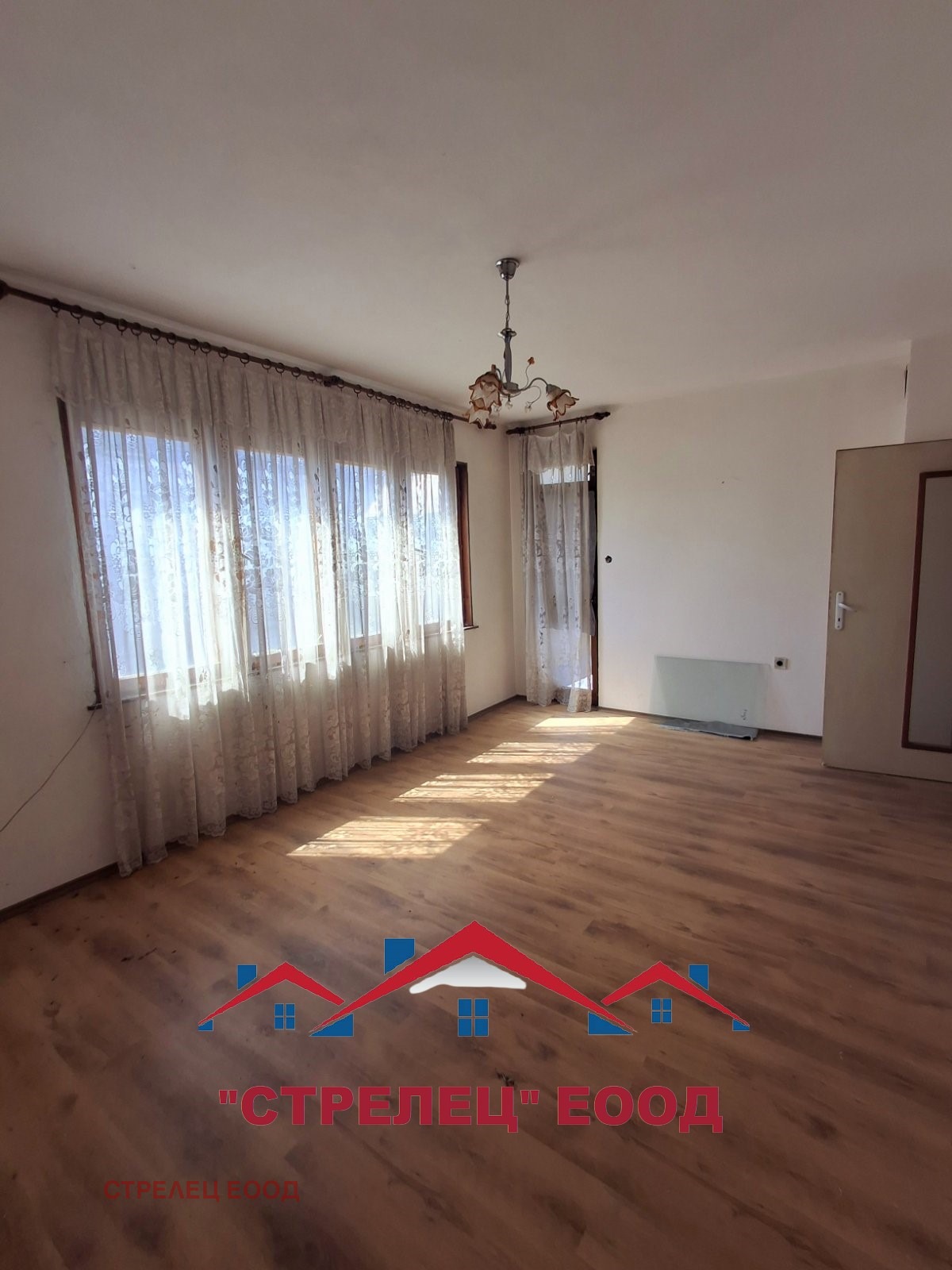 Продава 3-СТАЕН, гр. Добрич, Автогара, снимка 4 - Апартаменти - 54752405