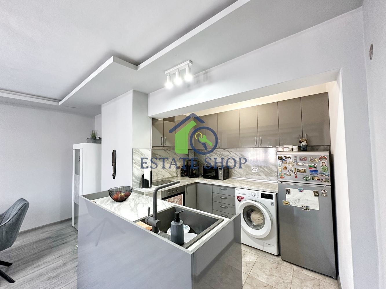 Продава 3-СТАЕН, гр. Пловдив, Кючук Париж, снимка 2 - Апартаменти - 55441128