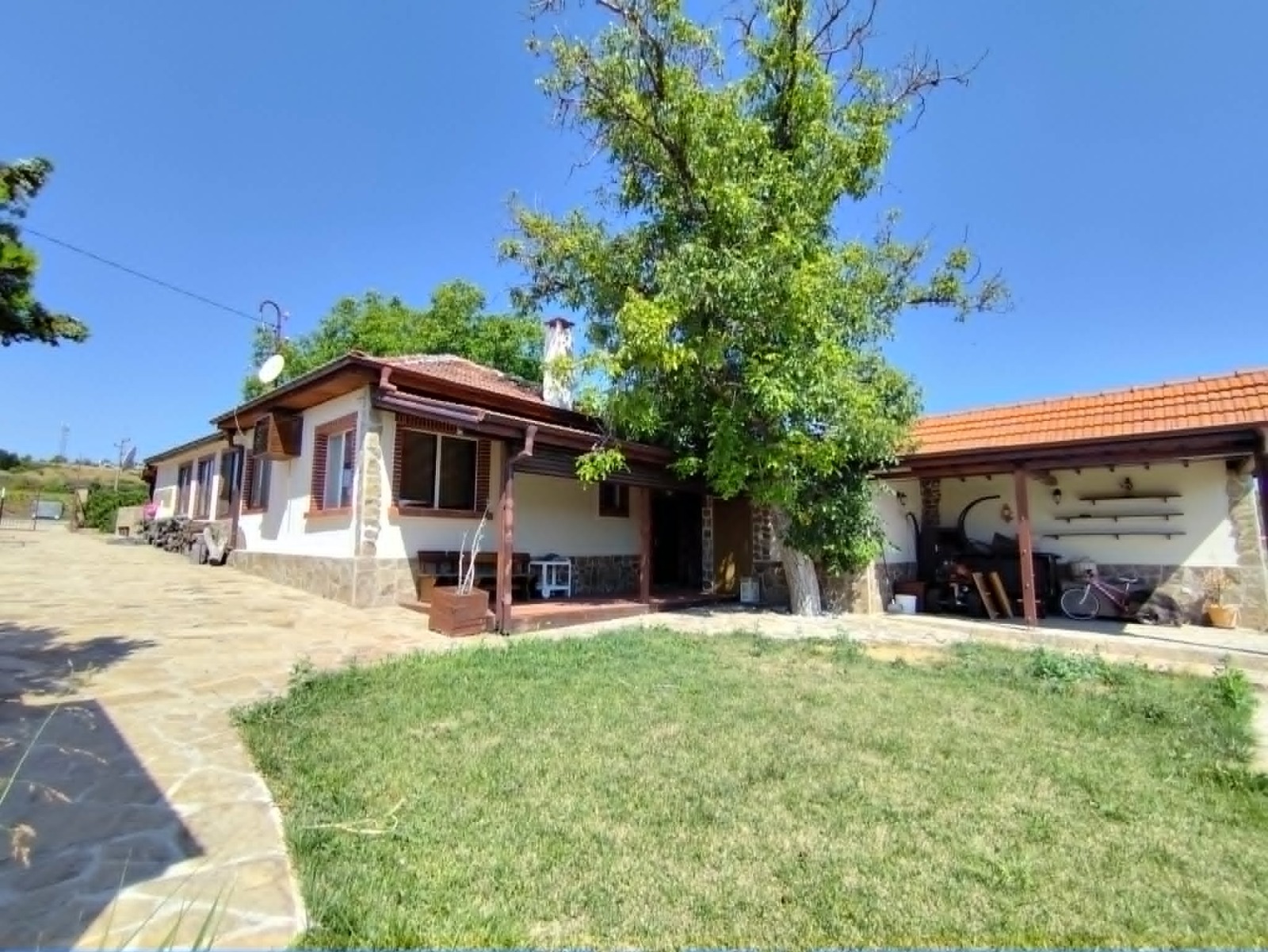 Продава ВИЛА, с. Арнаутито, област Стара Загора, снимка 2 - Вили - 55447846
