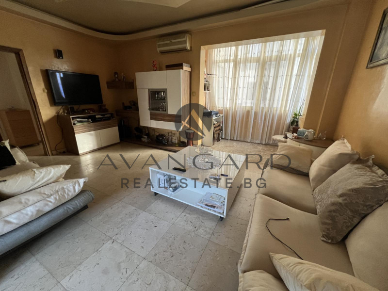 Продава 3-СТАЕН в град Пловдив, Център - 100 кв.м / 198 999 € » 389 208.21 лв., АВАНГАРД РИЪЛ ЕСТЕЙТ