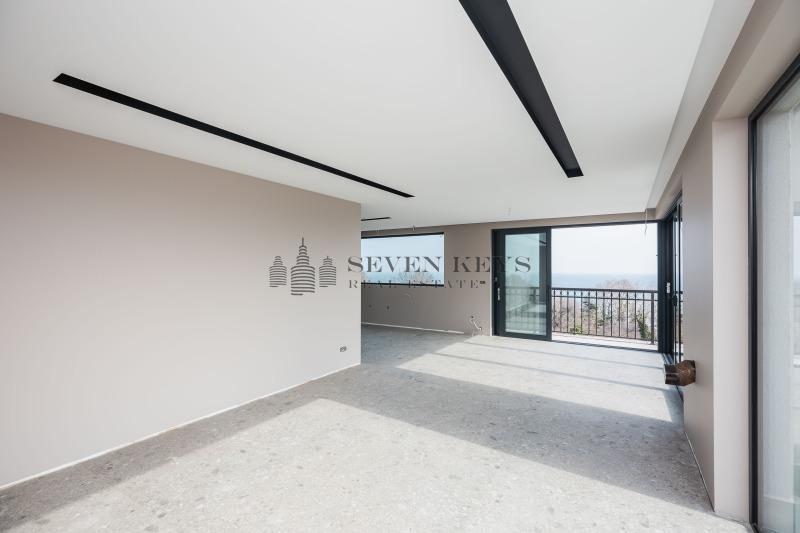 Продава 3-СТАЕН в град Варна, Център - 200 кв.м / 1 200 000 € » 2 346 996.00 лв., СЕДЕМ КЛЮЧА НЕДВИЖИМИ ИМОТИ