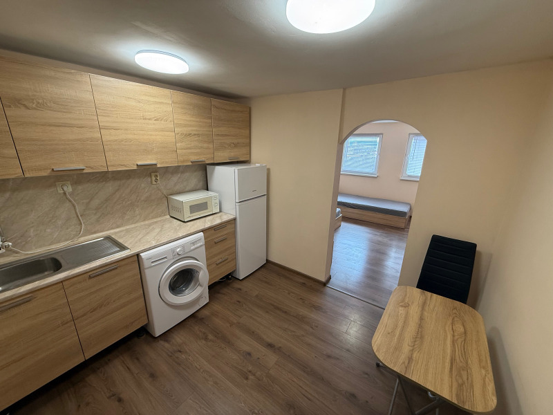 Продава АТЕЛИЕ, ТАВАН в град Плевен, Дружба 3 - 22 кв.м / 32 000 € » 62 586.56 лв., НОВА ХОУМ