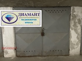 ГАРАЖ, ПАРКОМЯСТО, 18 m2