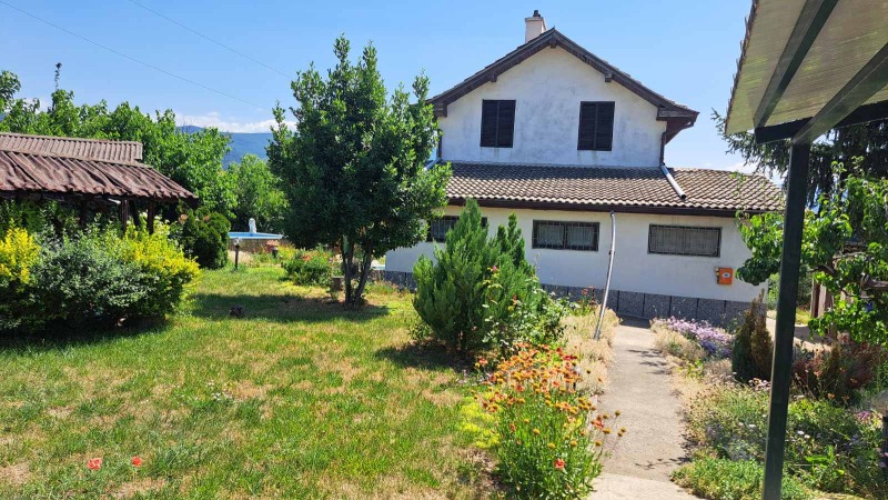 Продава  Къща област Пловдив , гр. Перущица , 122 кв.м | 14516812