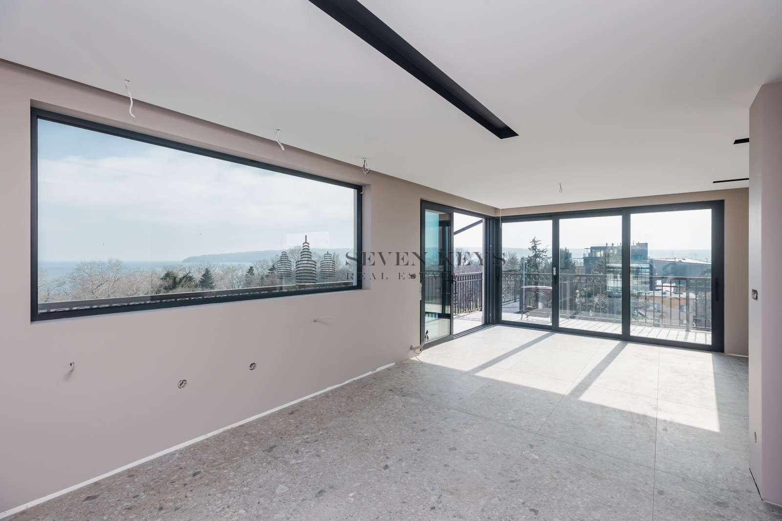 Продава 3-СТАЕН, гр. Варна, Център, снимка 2 - Апартаменти - 53944304