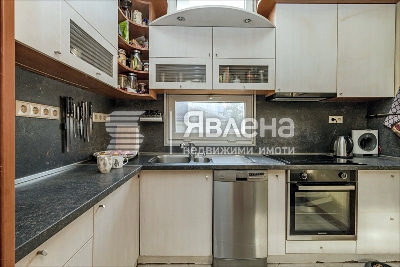 Продава 3-СТАЕН, гр. София, Център, снимка 12 - Aпартаменти - 47514061