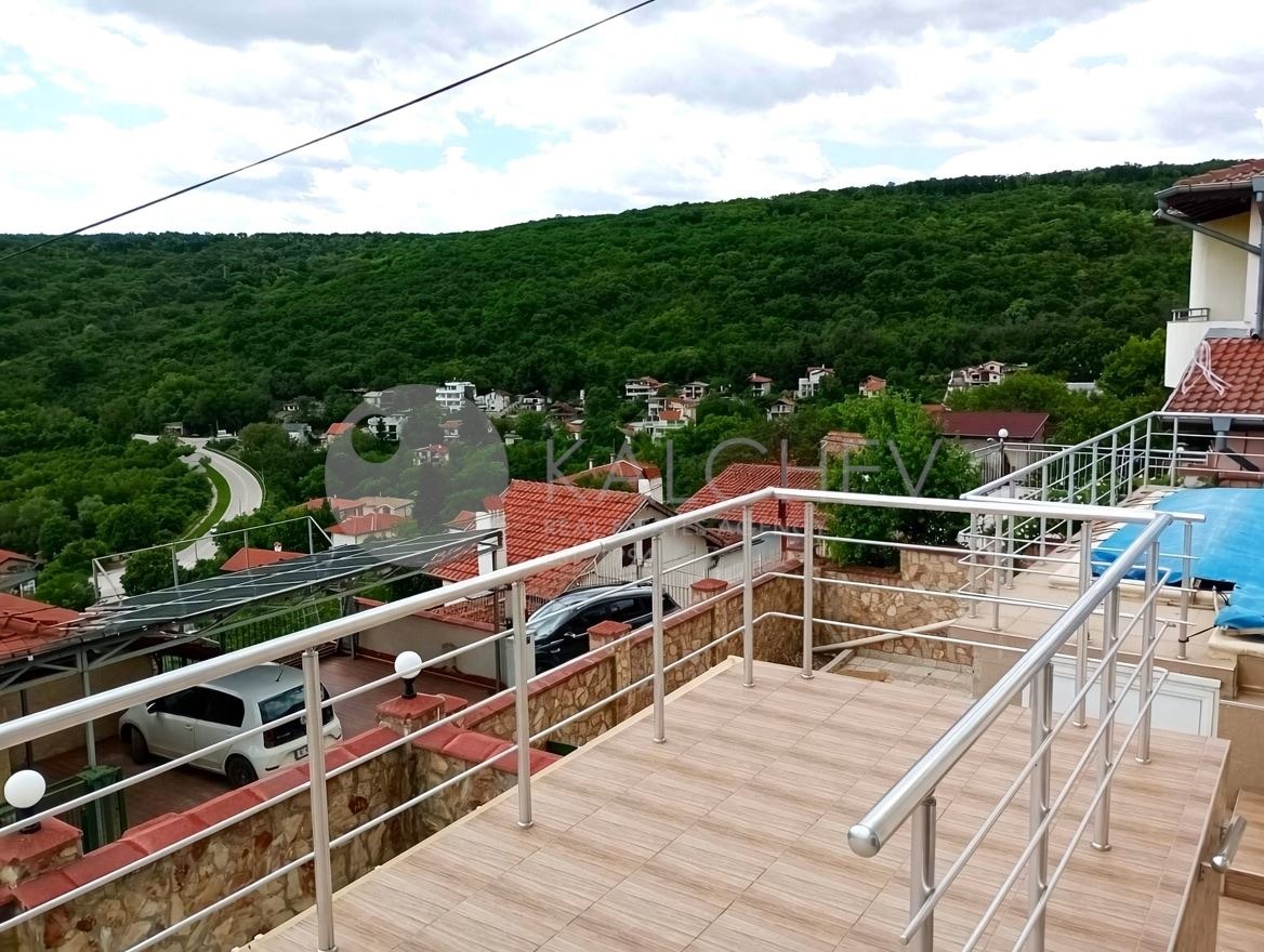 Продава КЪЩА, гр. Балчик, област Добрич, снимка 15 - Къщи - 55661739