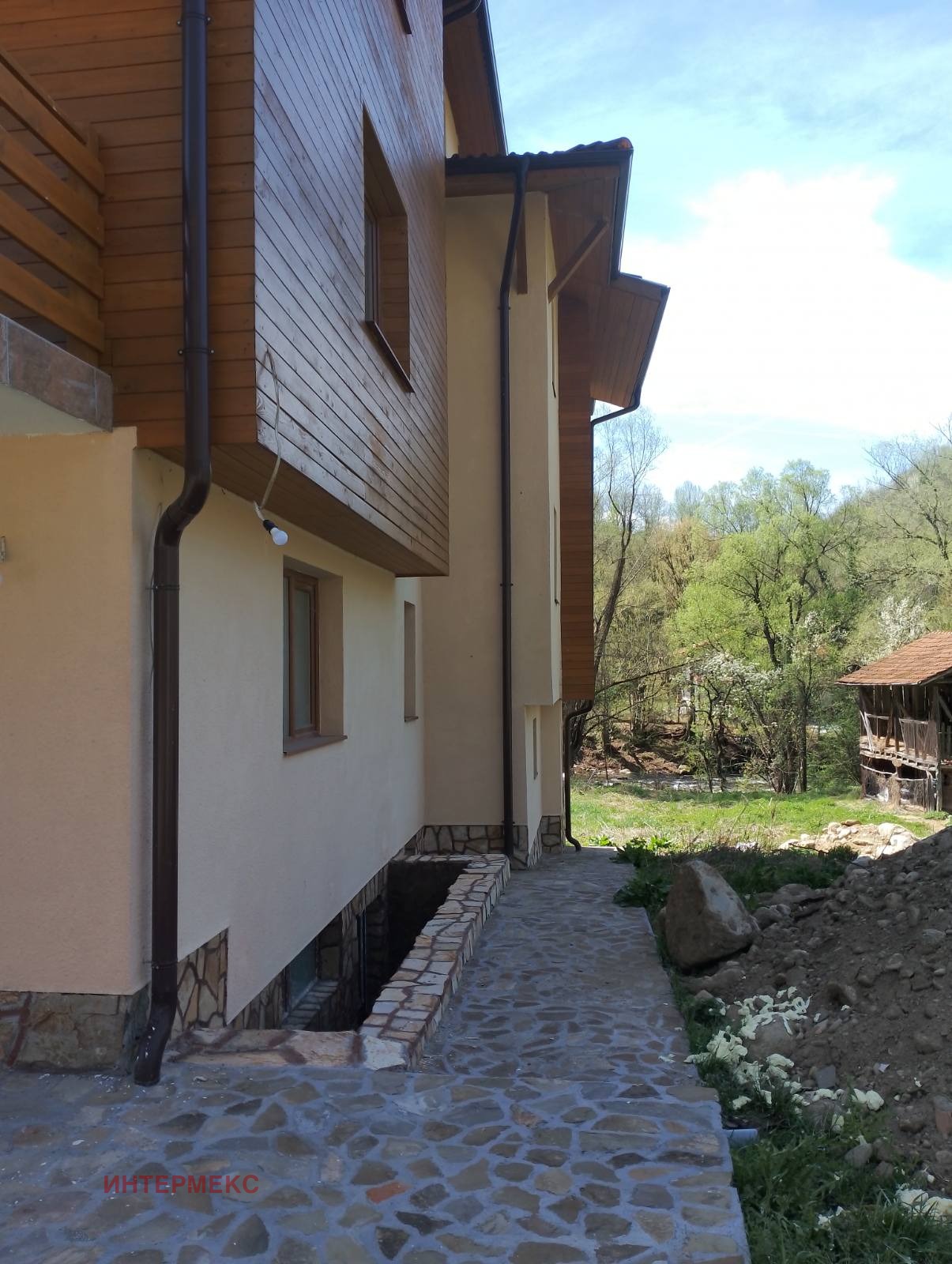 Продава ХОТЕЛ, с. Рибарица, област Ловеч, снимка 7 - Хотели - 56079228