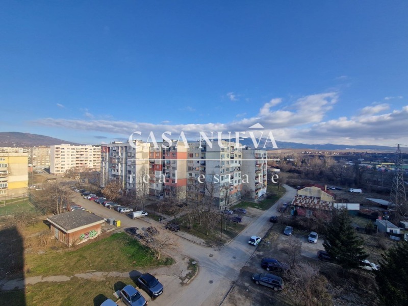 Продава  3-стаен град Перник , Изток , 86 кв.м | 75888043