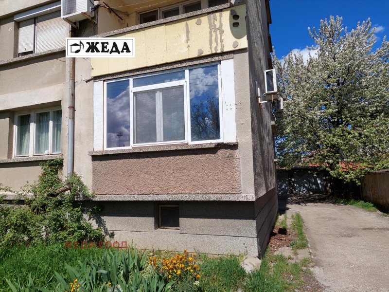 Продава  4-стаен област Плевен , гр. Левски , 100 кв.м | 29233849