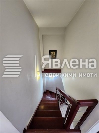 Продава МНОГОСТАЕН, гр. София, Център, снимка 9 - Апартаменти - 55794899