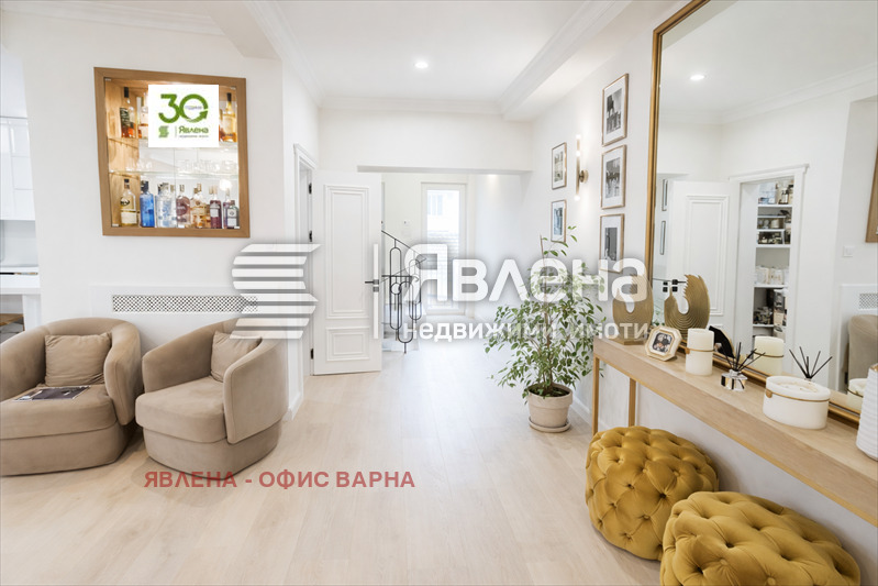 Продава ЕТАЖ ОТ КЪЩА, гр. Варна, Гръцка махала, снимка 4 - Етаж от къща - 53515536