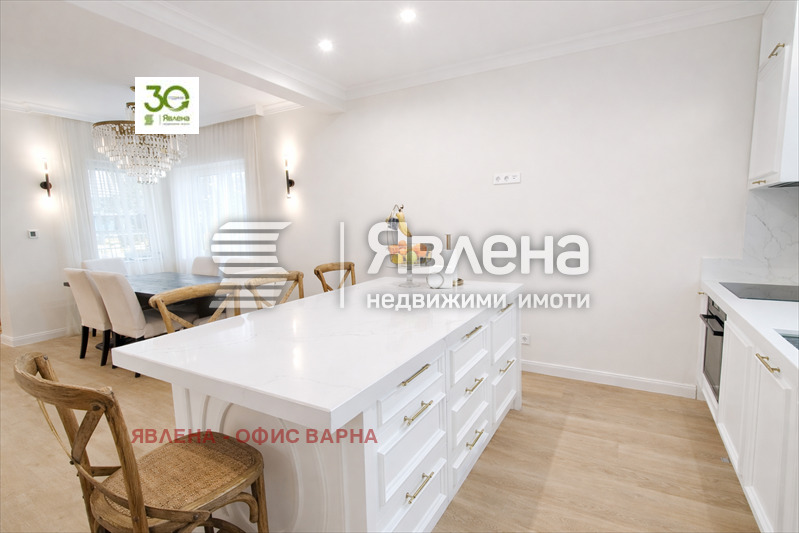 Продава ЕТАЖ ОТ КЪЩА, гр. Варна, Гръцка махала, снимка 13 - Етаж от къща - 53515536