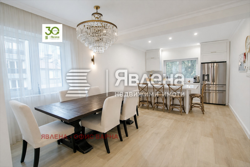 Продава ЕТАЖ ОТ КЪЩА, гр. Варна, Гръцка махала