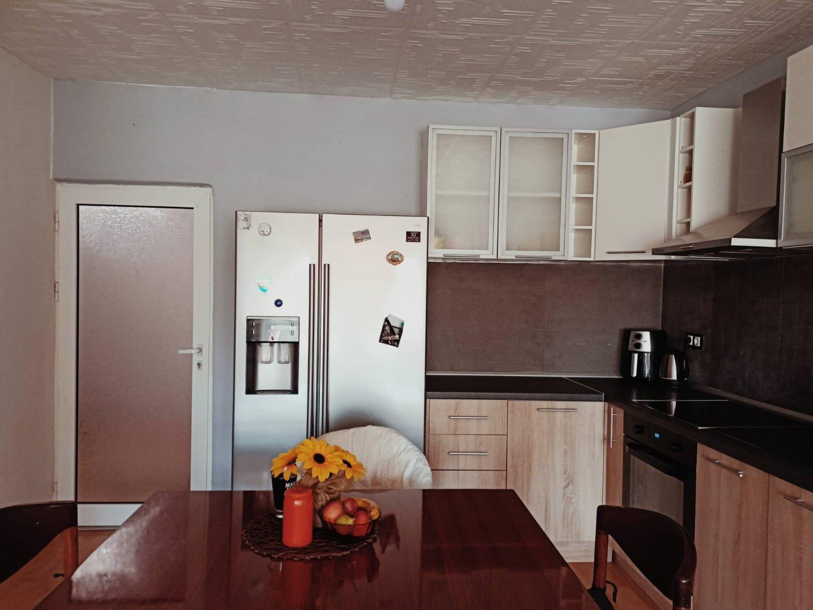 Продава КЪЩА, гр. Бургас, Черно море, снимка 4 - Къщи - 55696948