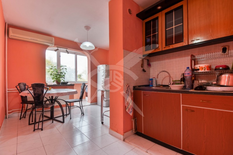 Продава 3-СТАЕН, гр. София, Фондови жилища, снимка 3 - Апартаменти - 52158568