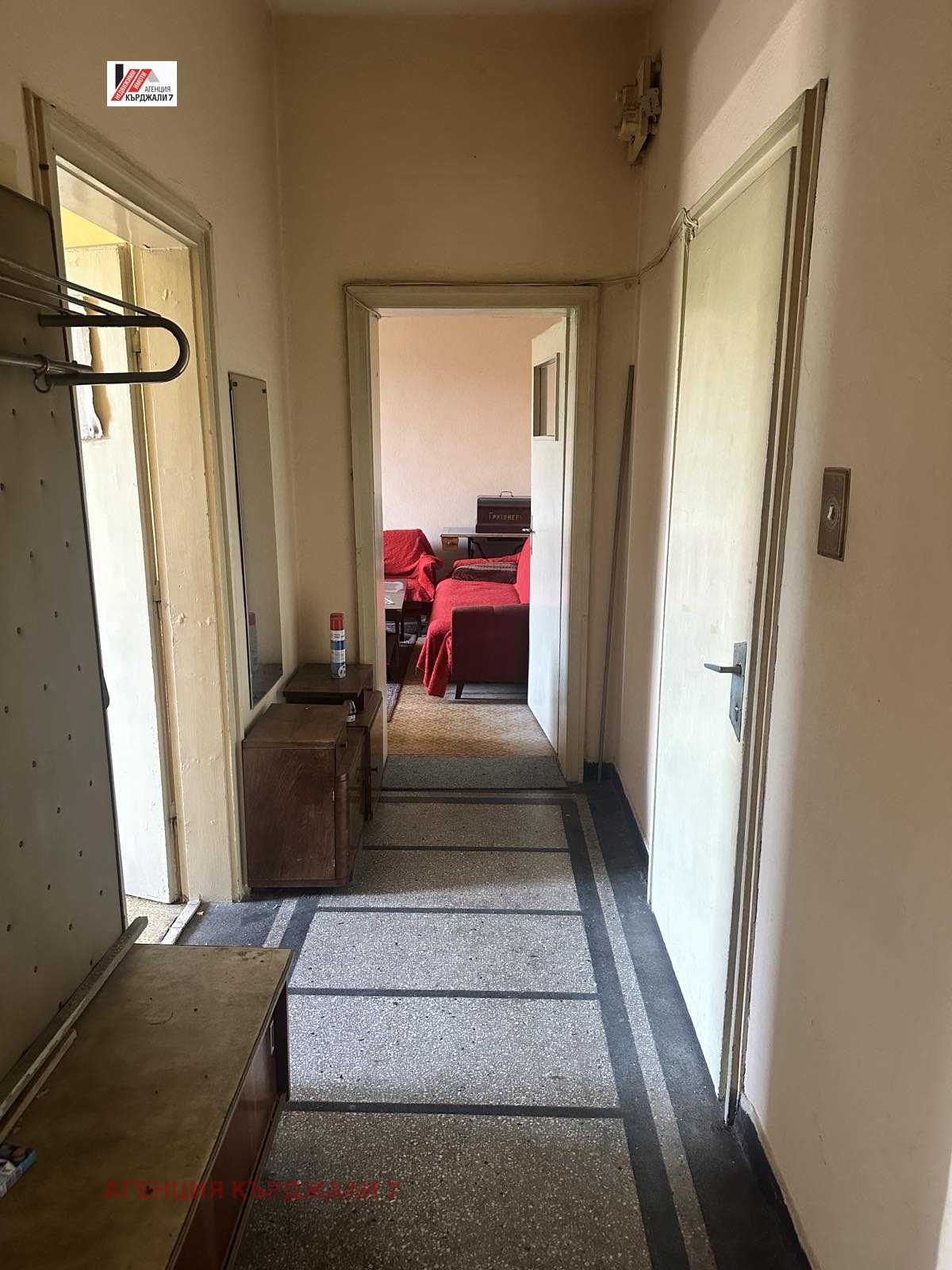 Продава 3-СТАЕН, гр. Кърджали, Център, снимка 3 - Апартаменти - 54022536