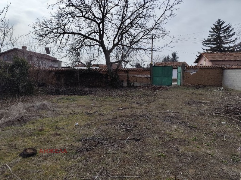Продава ПАРЦЕЛ в област Пазарджик, с. Карабунар - 1070 кв.м / При запитване, АНЖЕЛА