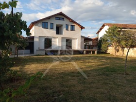 Maison Elin Pelin, région Sofia 1