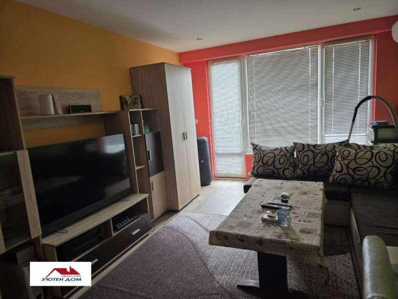 De vânzare  1 dormitor Șumen , Traciia , 60 mp | 98604397 - imagine [4]