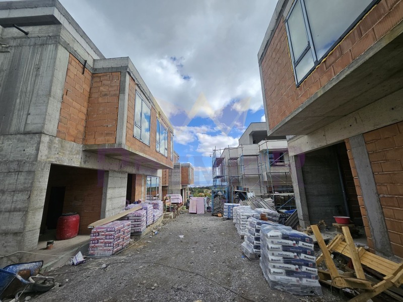 Продава КЪЩА, гр. София, гр. Банкя, снимка 14 - Къщи - 52363563