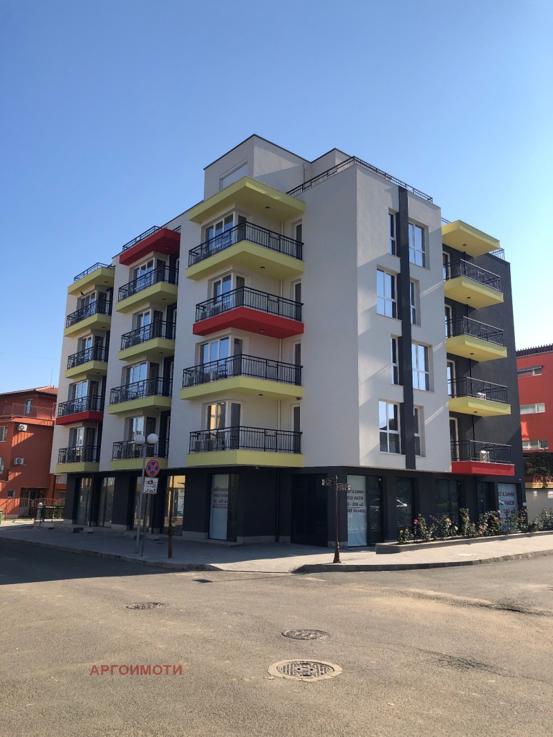 Продава МАГАЗИН в област Бургас, гр. Обзор - 24 кв.м / 44 350 € » 86 741.06 лв., АРГОИМОТИ