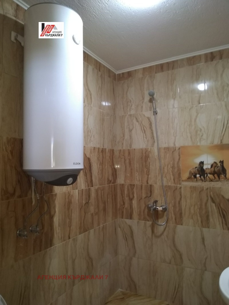 Продава  2-стаен град Кърджали , Възрожденци , 79 кв.м | 23607195 - изображение [7]