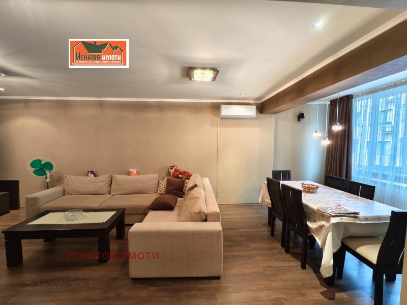 Продава 3-СТАЕН, гр. Пазарджик, Център, снимка 3 - Апартаменти - 52802557