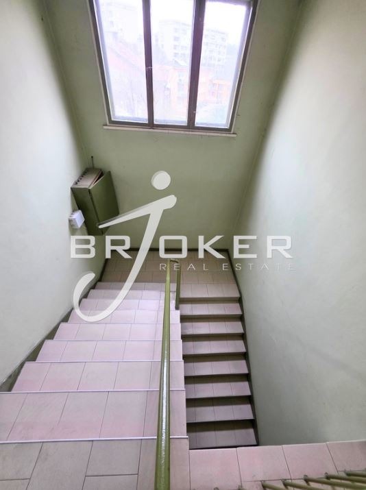 Продава ОФИС, гр. Кърджали, Център, снимка 5 - Офиси - 54215876