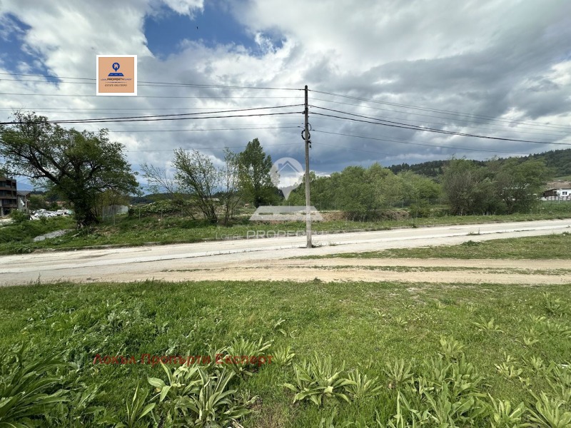 Zu verkaufen  Handlung region Blagoewgrad , Banja , 970 qm | 43264230 - Bild [2]