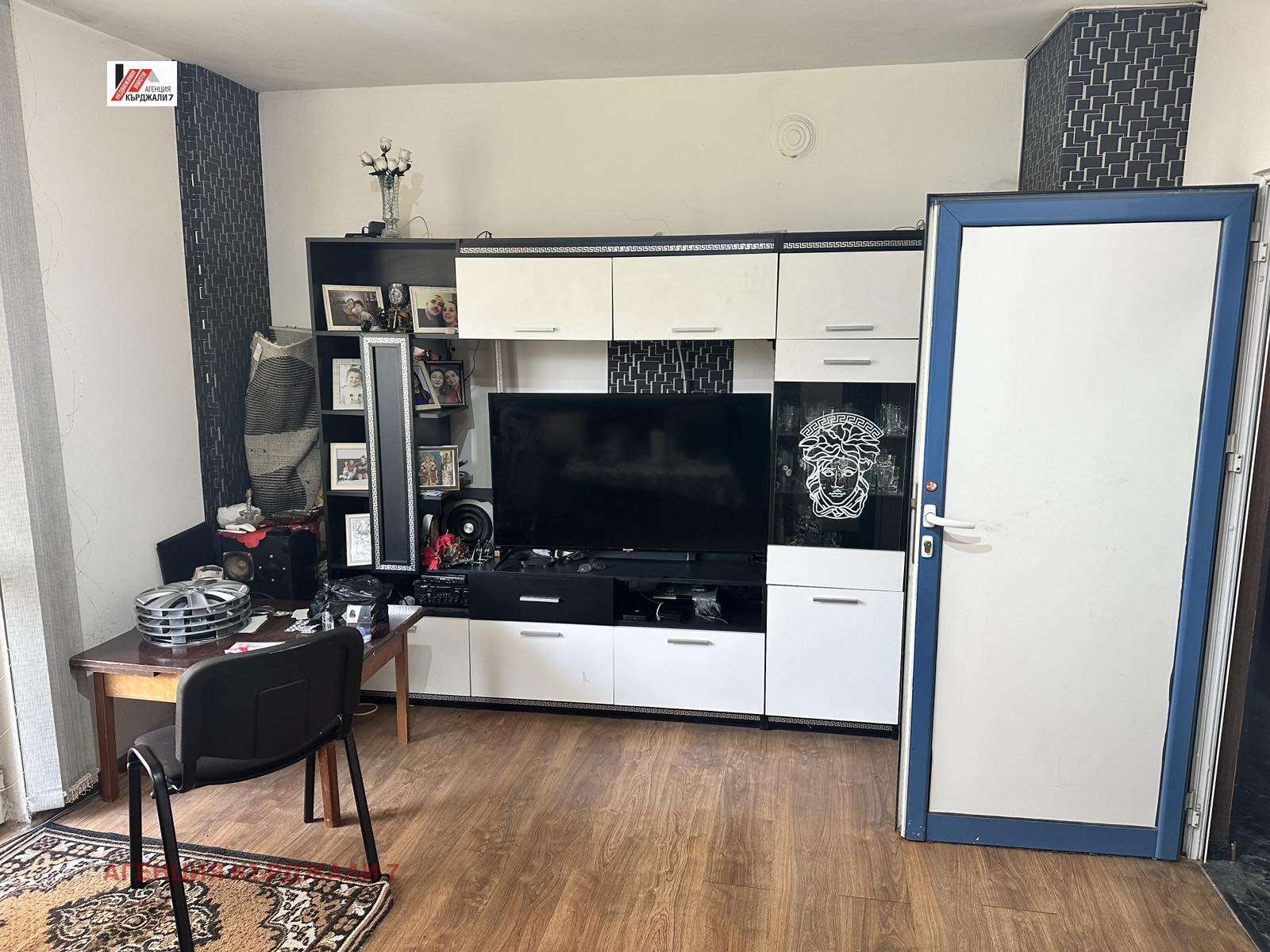 Продава МНОГОСТАЕН, гр. Кърджали, Веселчане