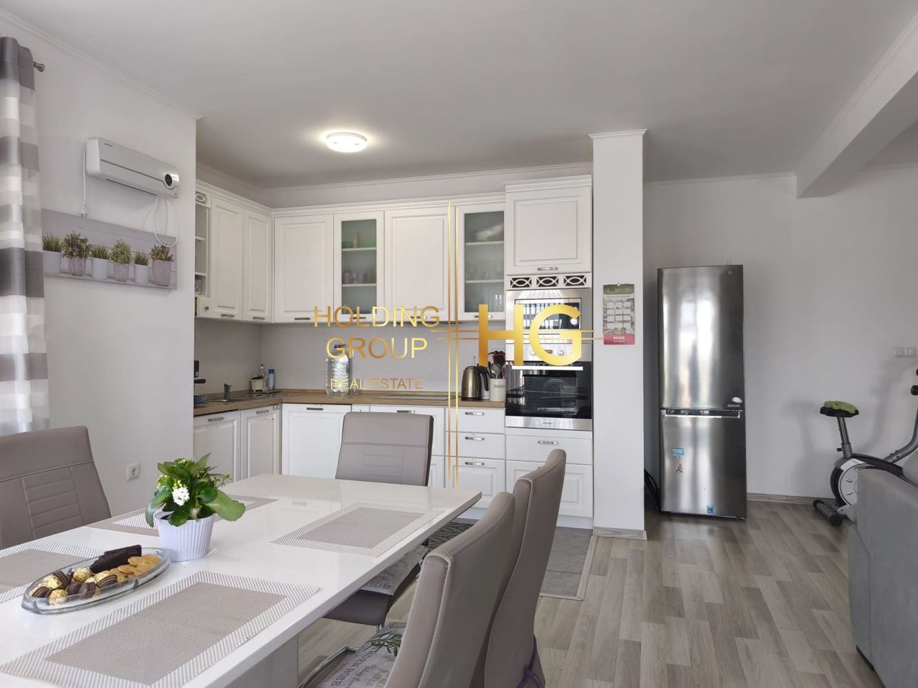 Продава КЪЩА, гр. Балчик, област Добрич, снимка 2 - Къщи - 50934636