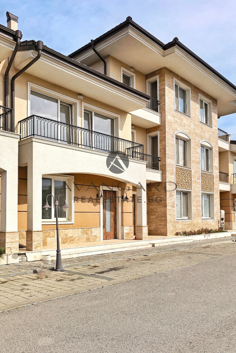 Продава КЪЩА, гр. Пловдив, Остромила, снимка 15 - Къщи - 51052946