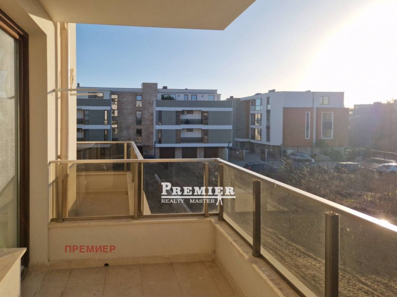 Продава 3-СТАЕН в град Бургас, Сарафово - 98 кв.м / 155 000 € » 303 153.65 лв., ПРЕМИЕР