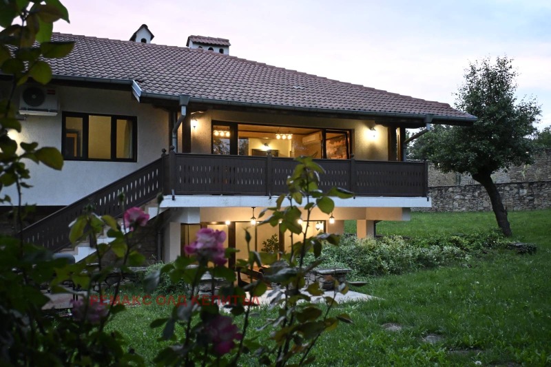Продава КЪЩА в област Габрово, с. Маноя - 230 кв.м / 520 000 € » 1 017 031.60 лв., РЕМАКС ОЛД КЕПИТЪЛ