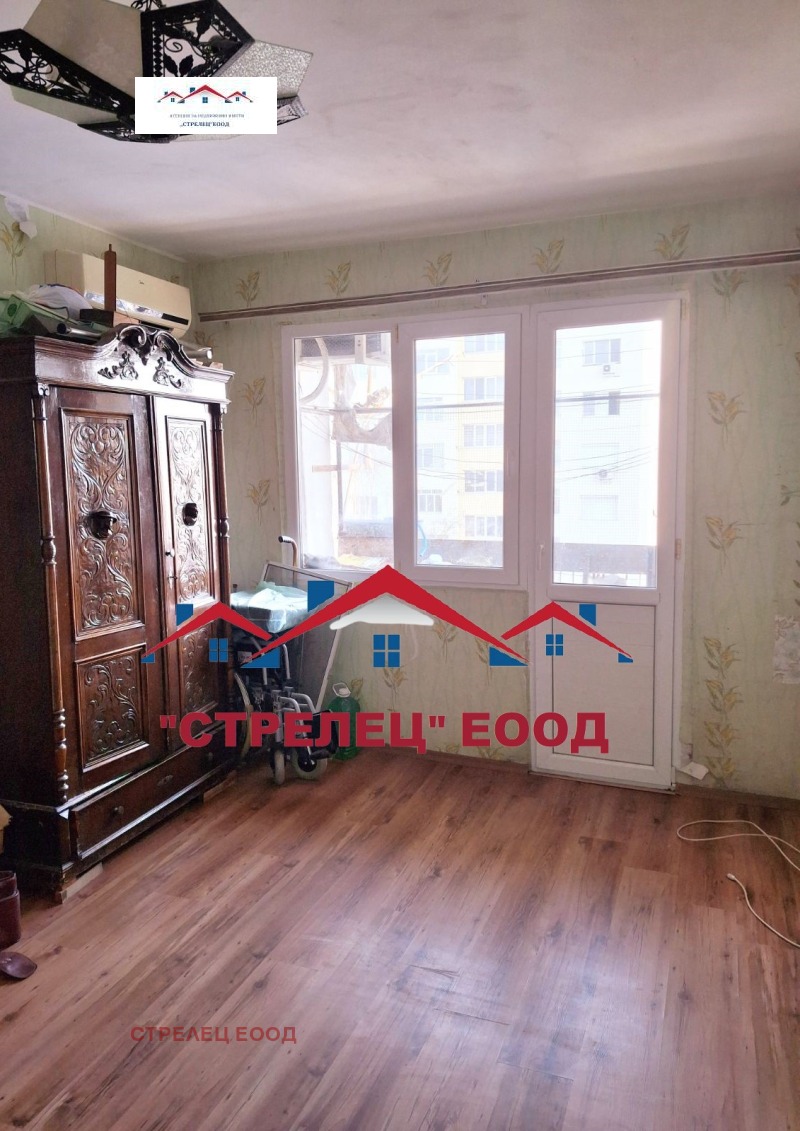 Продава  2-стаен град Добрич , Дружба 3 , 60 кв.м | 52474292 - изображение [2]