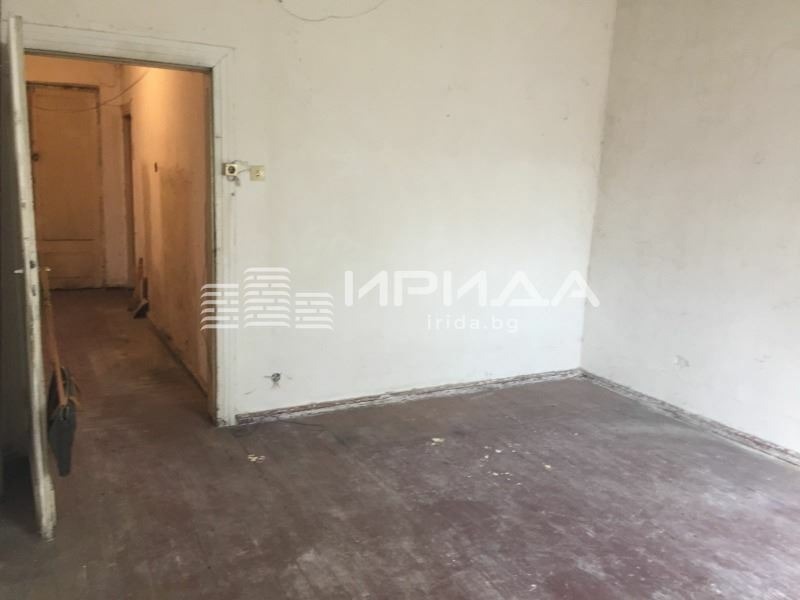 Продава 3-СТАЕН, гр. София, Център, снимка 2 - Апартаменти - 53630153