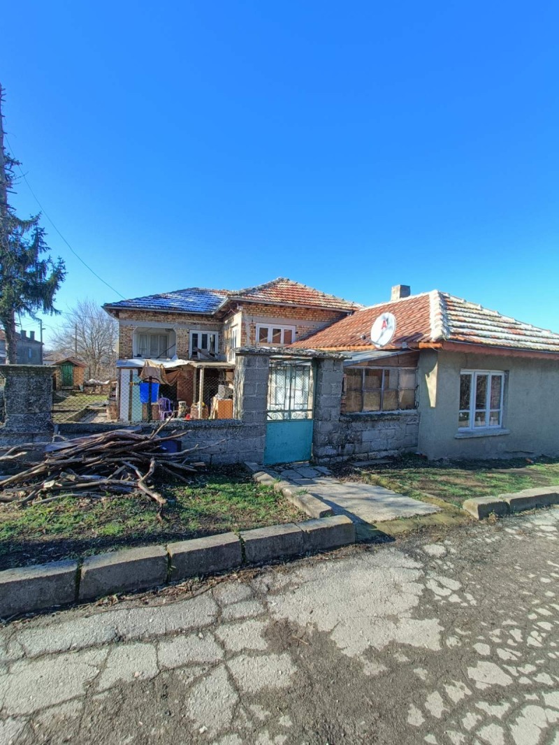 Продава КЪЩА, с. Червенци, област Варна, снимка 4 - Къщи - 48991491