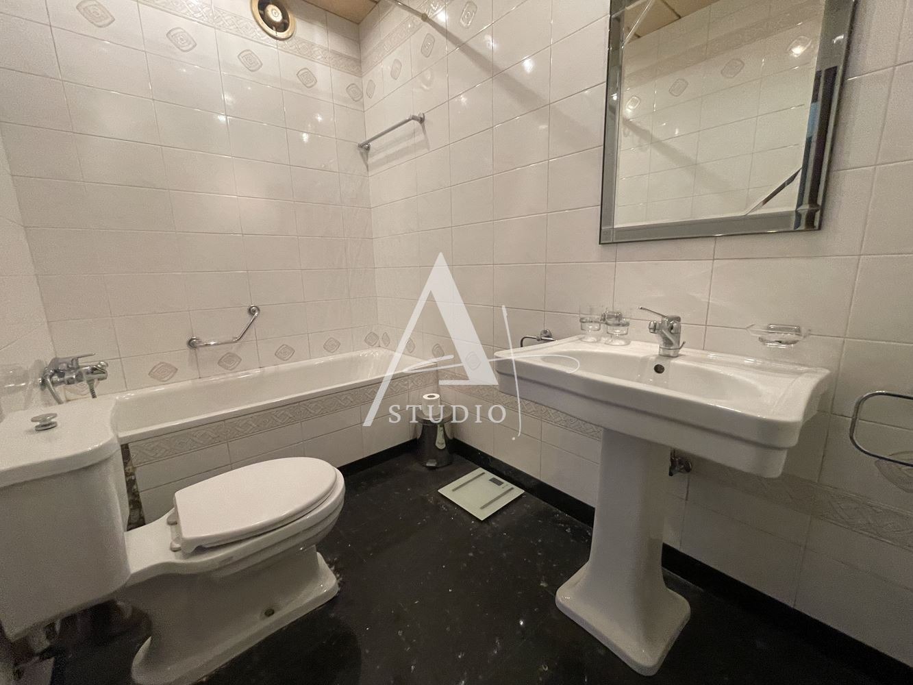 Продава 3-СТАЕН, гр. София, Център, снимка 7 - Апартаменти - 53895835