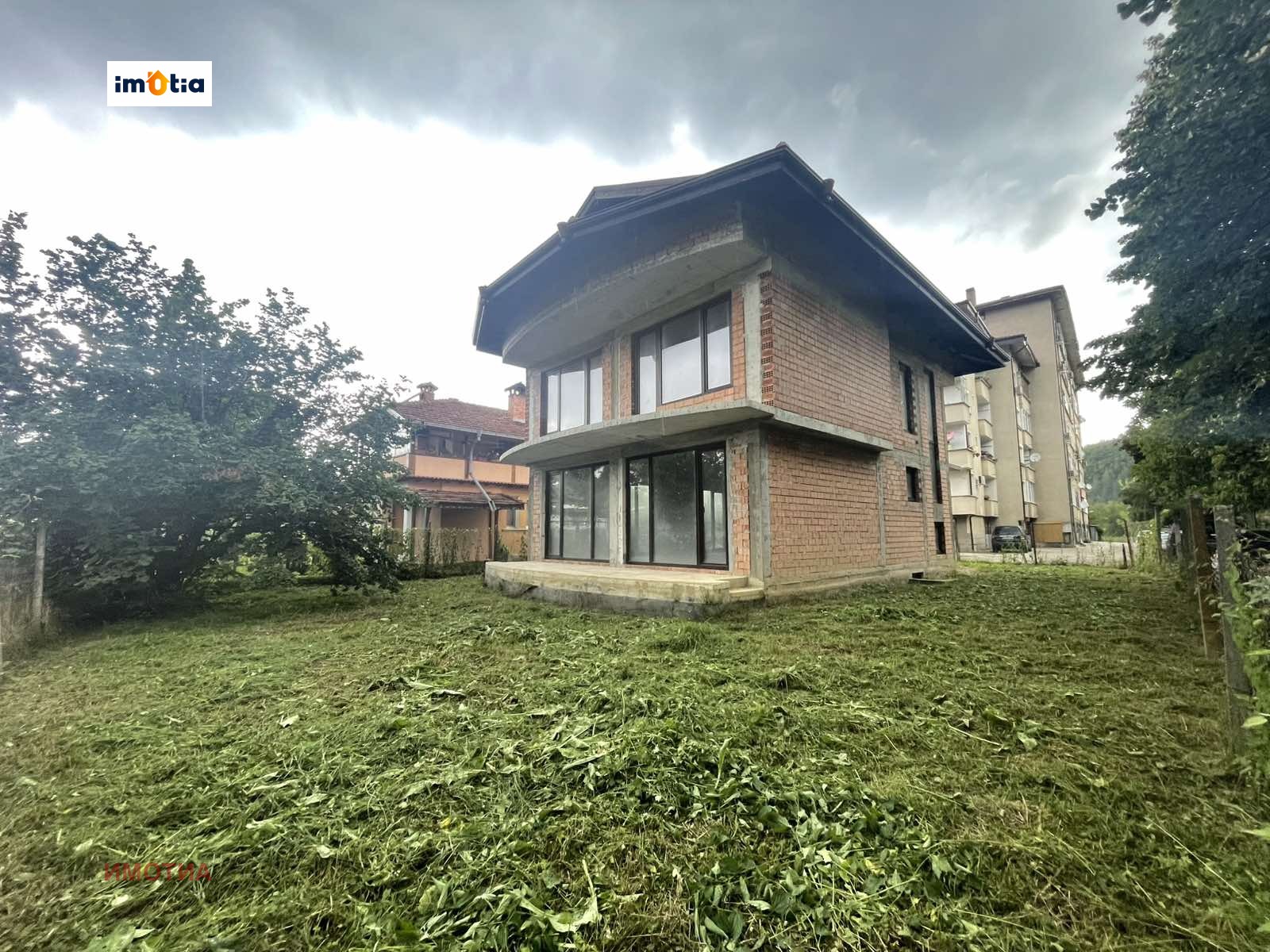 Продава КЪЩА, гр. Троян, област Ловеч, снимка 2 - Къщи - 53783982