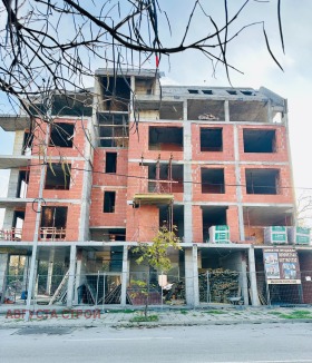 1 quarto Moderno predgradie, Sofia