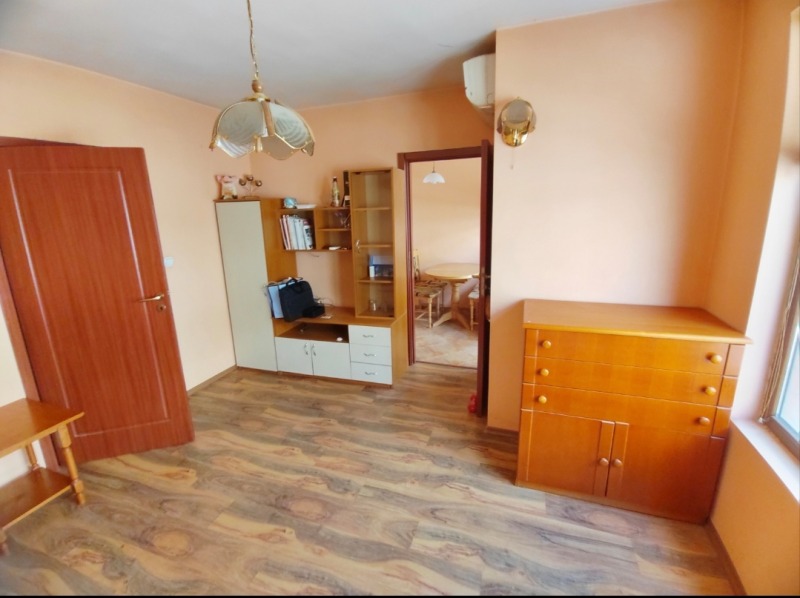 En venta  1 dormitorio Burgas , Vazrazhdane , 47 metros cuadrados | 23238995 - imagen [7]