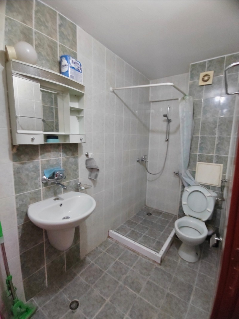 En venta  1 dormitorio Burgas , Vazrazhdane , 47 metros cuadrados | 23238995 - imagen [5]