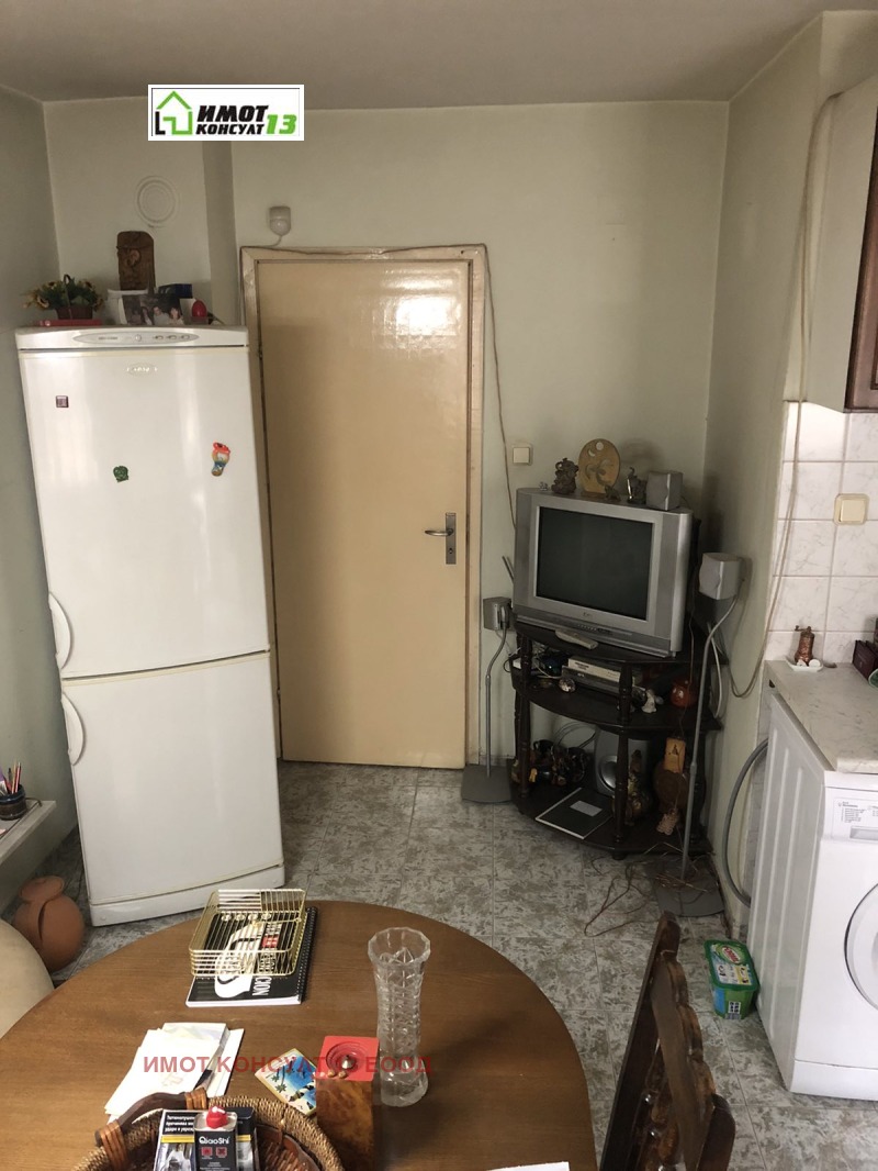 Продава  3-стаен град Плевен , Широк център , 87 кв.м | 46520132 - изображение [7]