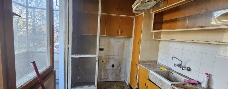 Продава 3-СТАЕН, гр. София, Гоце Делчев, снимка 10 - Апартаменти - 52550661