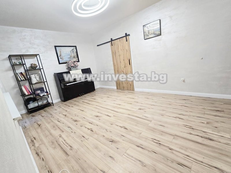 Продава 3-СТАЕН, гр. Пловдив, Тракия