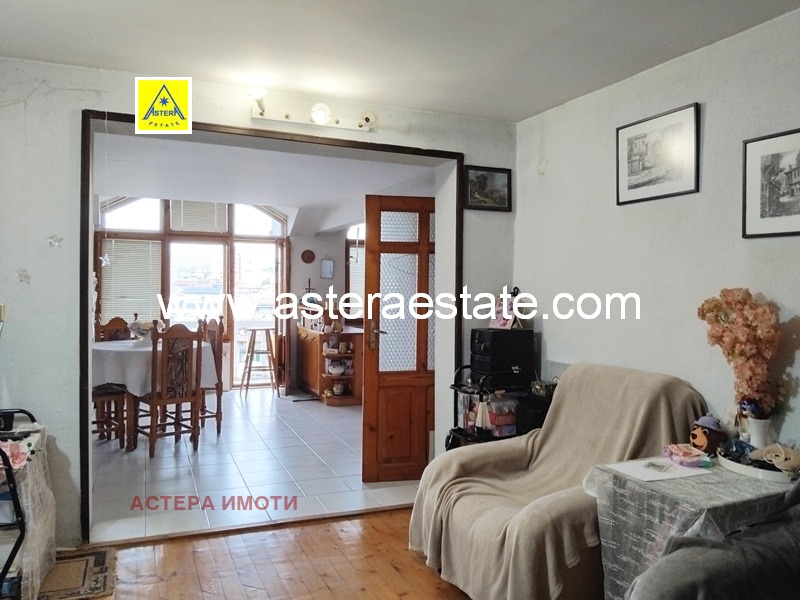 Продава  4-стаен град Благоевград , Идеален център , 104 кв.м | 52758012 - изображение [11]