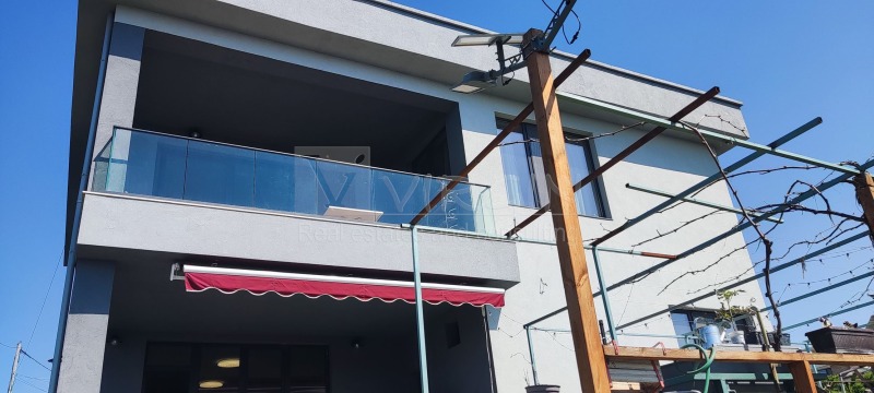 Te koop  Huis Varna , m-t Gorna Traka , 330 m² | 63113600